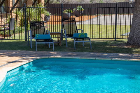 Geraldton's Ocean West - Accommodation Directory 6