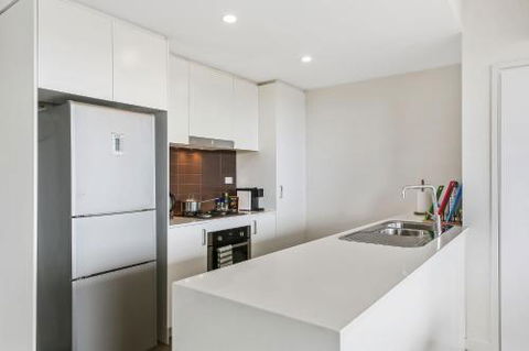 Cosy 3BR Penthouse Close To Westfield Hornsby & Train Station - Accommodation Directory 6