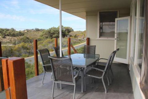 River Panorama Beach House - Accommodation Directory 3