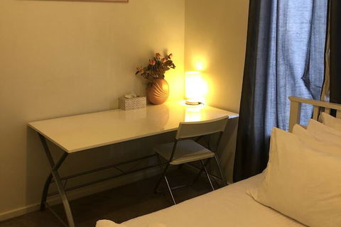 Apple House - Accommodation Directory 5