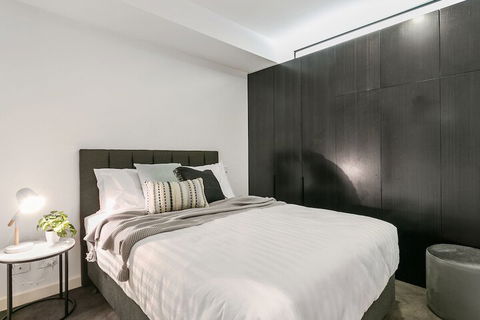 GRATTAN A Premier Location & Modern Space - Accommodation Directory 2