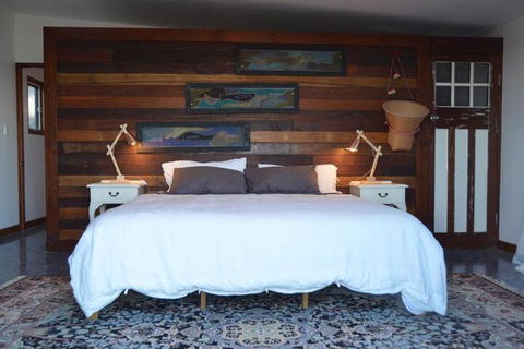 Of Stone & Wood Guesthouse Secluded Getaway! - Accommodation Directory 2