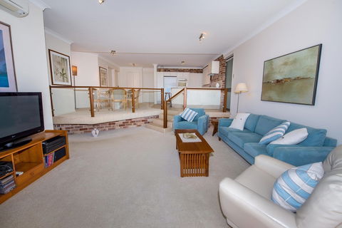 A Yachtsmans Rest Unit 4, 37 Victoria Parade - Accommodation Directory 5