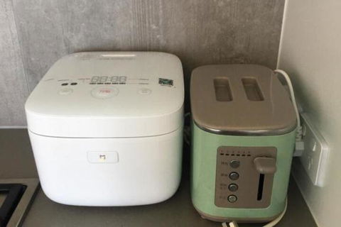 Avant Garde Living In The Heart Of The City - Accommodation Directory 6