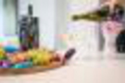 GUSTAVs THE KISS 2Bed Brisbane CBD Netflix - Accommodation Directory 3
