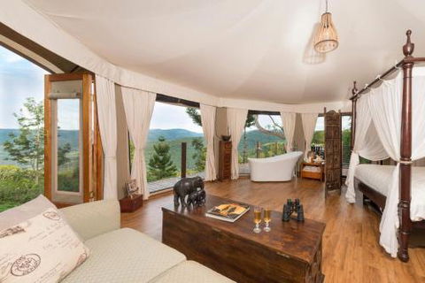 Clouds Safari - Accommodation Directory 0
