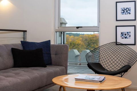 Luxury East Melbourne Apartment - Accommodation Directory 5