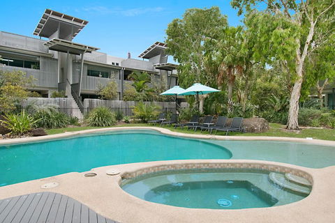 AquawatersatBelongil - Accommodation Directory 1
