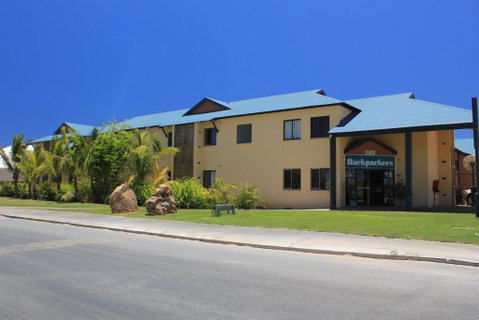 Ningaloo Coral Bay Backpackers - Accommodation Directory 2