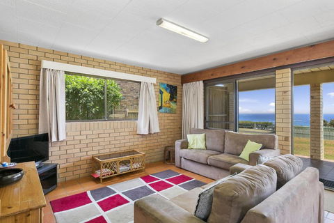 Angabunga - Accommodation Directory 4