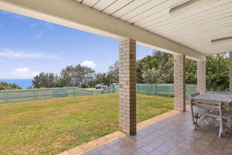 Angabunga - Accommodation Directory 2