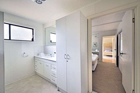Waders - Accommodation Directory 3