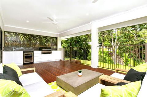 PARKVIEW At PALM COVE - Accommodation Directory 0