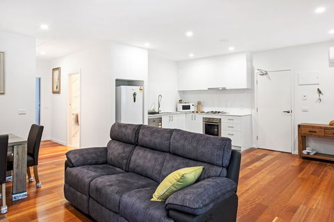 Woody Lifestyle One Bedroom Apartment - Accommodation Directory 2