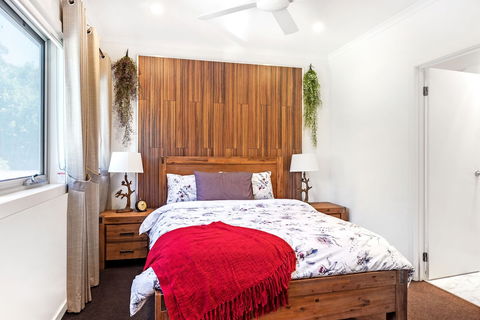 Woody Lifestyle One Bedroom Apartment - Accommodation Directory 6