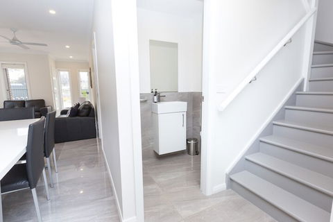 Wagga Apartments 2 - Accommodation Directory 1