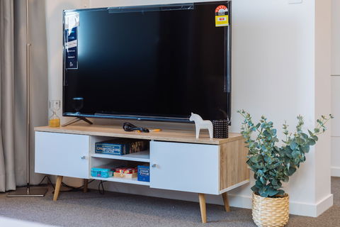 Airtrip Apartments On Deshon St - Accommodation Directory 3