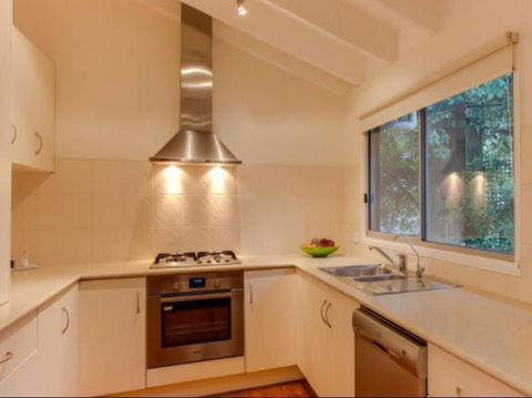 Wild Patch Retreat & Gourmet Chocolate Maker - Accommodation Directory 2
