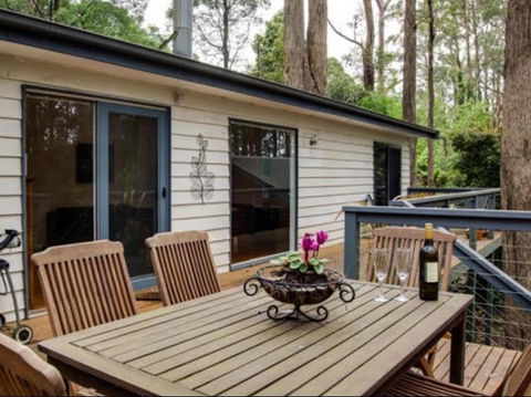 Wild Patch Retreat & Gourmet Chocolate Maker - Accommodation Directory 3