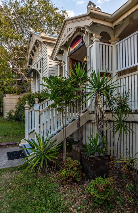 Minto Hostel - Accommodation Directory 0