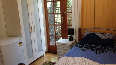 Minto Hostel - Accommodation Directory 4