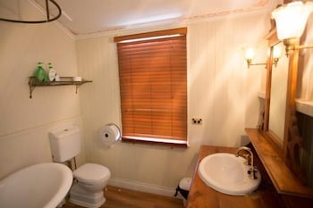 Minto Hostel - Accommodation Directory 2