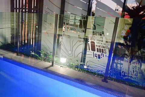 Oaks Gladstone Grand Hotel - Accommodation Directory 2