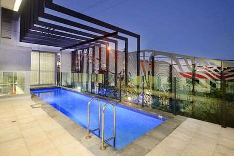 Oaks Gladstone Grand Hotel - Accommodation Directory 3