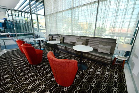 Oaks Gladstone Grand Hotel - Accommodation Directory 7