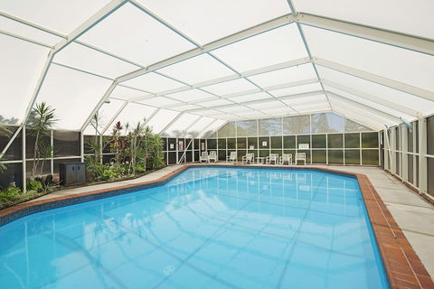 Burleigh Esplanade Apartments - Accommodation Directory 4