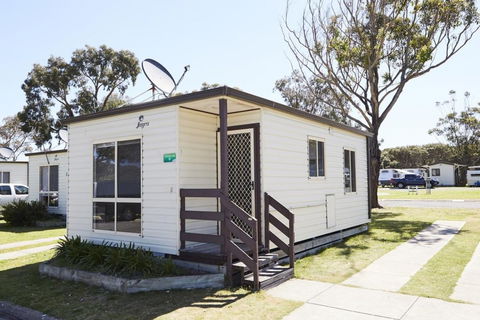 NRMA Victor Harbor Beachfront Holiday Park - Accommodation Directory 6