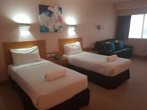Tamwell Motel And Coffee Lounge - Accommodation Directory 5