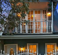 4 Ensuite Chelsea Villa CBD Airport - Accommodation Directory