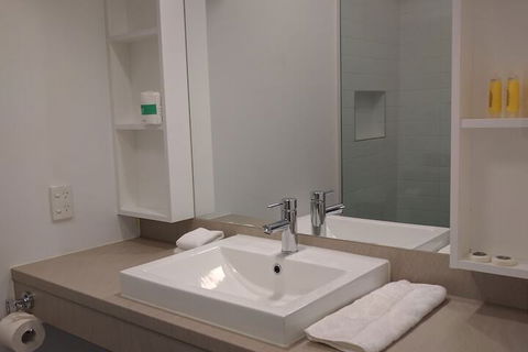 RMIT Village House - Accommodation Directory 4