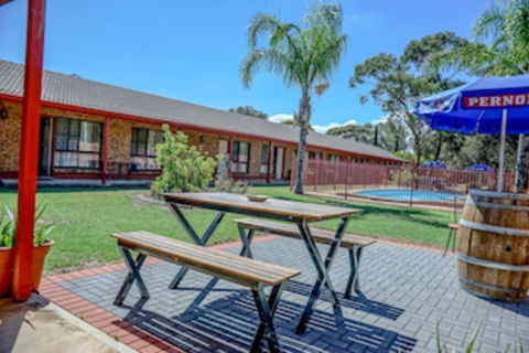 Kadina Gateway Motor Inn - Accommodation Directory 0