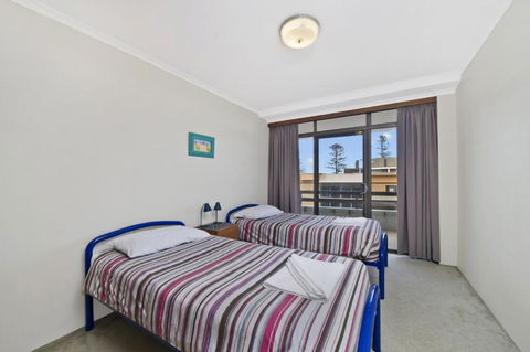 Akuna 14 6 Joffre Street - Accommodation Directory 2