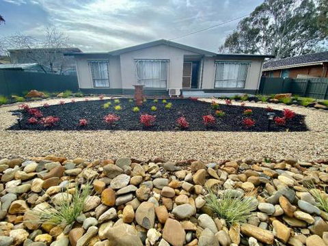 Sevens Avenue Guest House - Accommodation Directory 2
