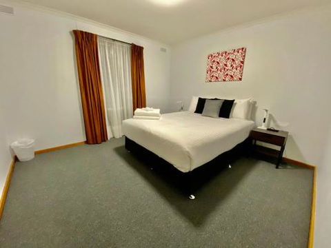 Sevens Avenue Guest House - Accommodation Directory 6