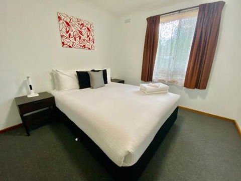 Sevens Avenue Guest House - Accommodation Directory 5