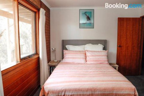 Banksia Beach House - Accommodation Directory 2