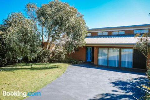 Banksia Beach House - Accommodation Directory 6
