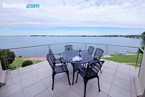 Brookwater Waterfront On Lake Mulwala - Accommodation Directory 2