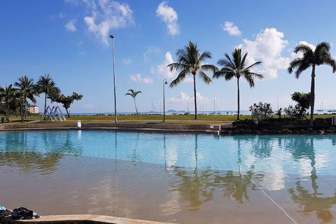 WHITSUNDAY Spacious & Comfortable Moments From Picturesque Boardwalk - Accommodation Directory 1