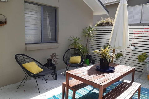 Sunflower Villa In Raffertys Resort - Accommodation Directory 3