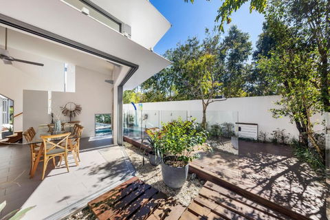 Ultimate Light & Space Noosa Heads - Accommodation Directory 4