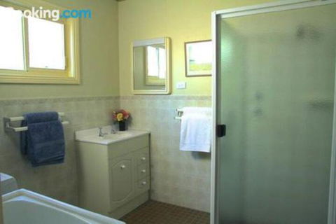 Schoolhouse Cottage American River - Accommodation Directory 5