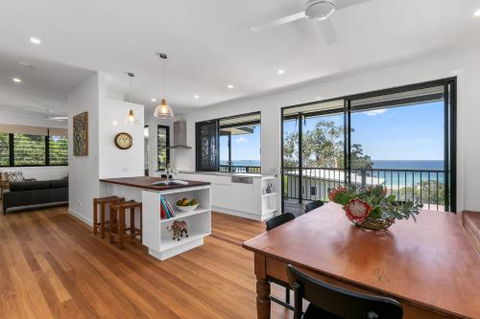 Tramican Street House - Accommodation Directory 5