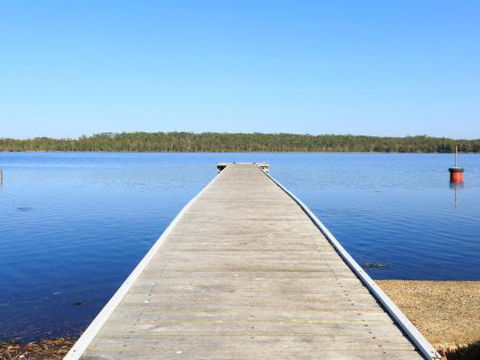 On Golden Ponds At Erowal Bay 4pm Check Out Sundays - Accommodation Directory 2