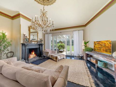 Wembley House Southern Highlands With 4pm Check Out Sunday - Accommodation Directory 5