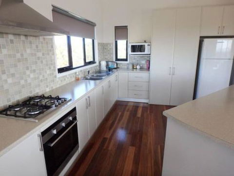 37 Oceanview Parade Sandy Point - Accommodation Directory 3